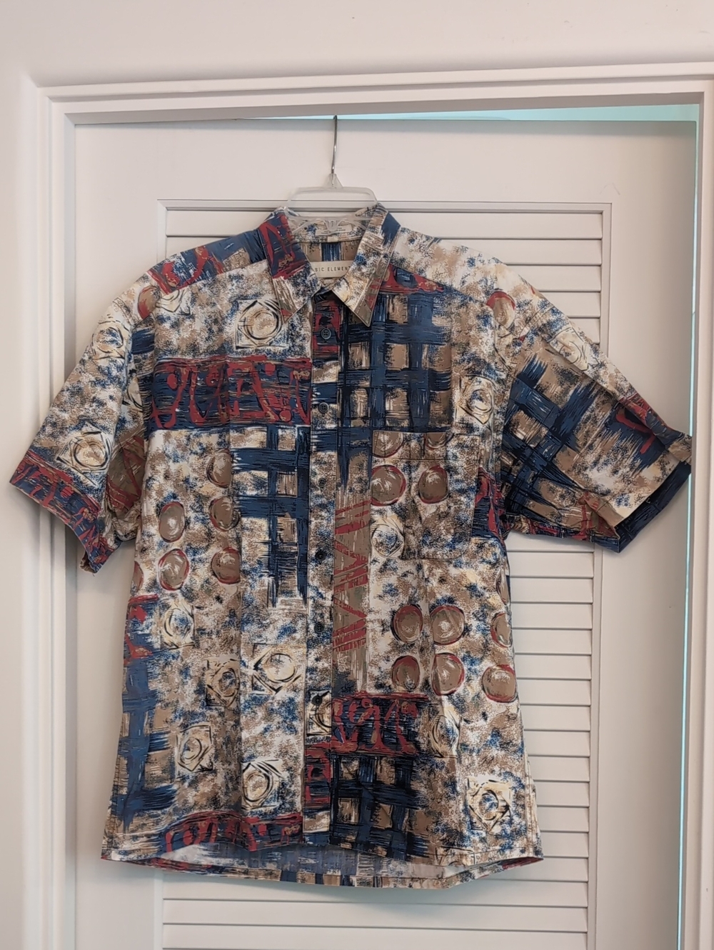 Basic Elements Short-Sleeve Button-Down Shirt in Blue, Tan & Red - L